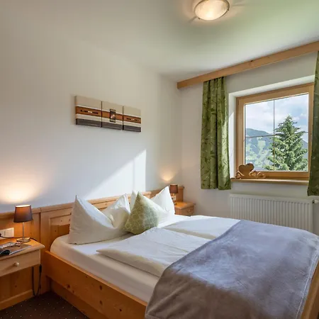 Magdalena 海因岑贝格